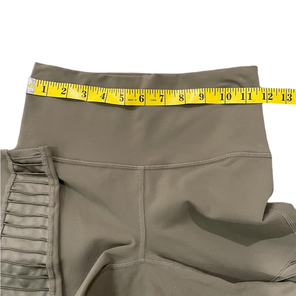 Alo Yoga High-waist Airlift Moto Legging Mesh details In Olive Branch Size S - Picture 8 of 14